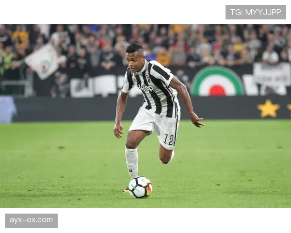 探索麦肯尼战术适配性:解析提升球队在多变比赛环境中表现的关键因素 探索麦肯尼战术适配性:解析提升球队在多变比赛环境中表现的关键因素