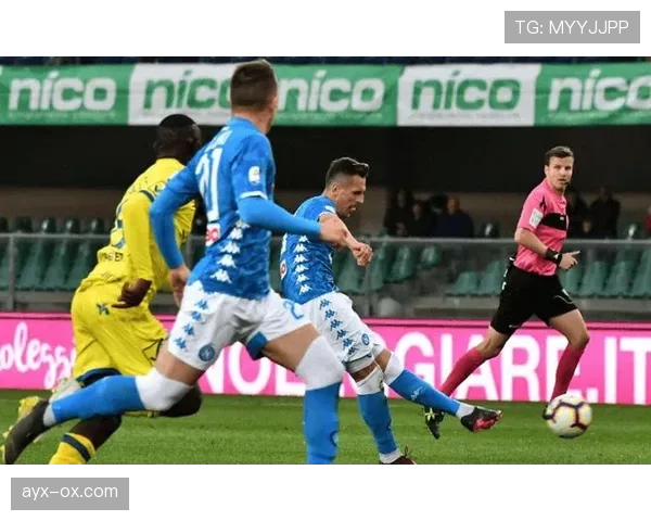 布雷斯特中场表现稳健，持续展现强大团队协作能力与比赛节奏掌控。